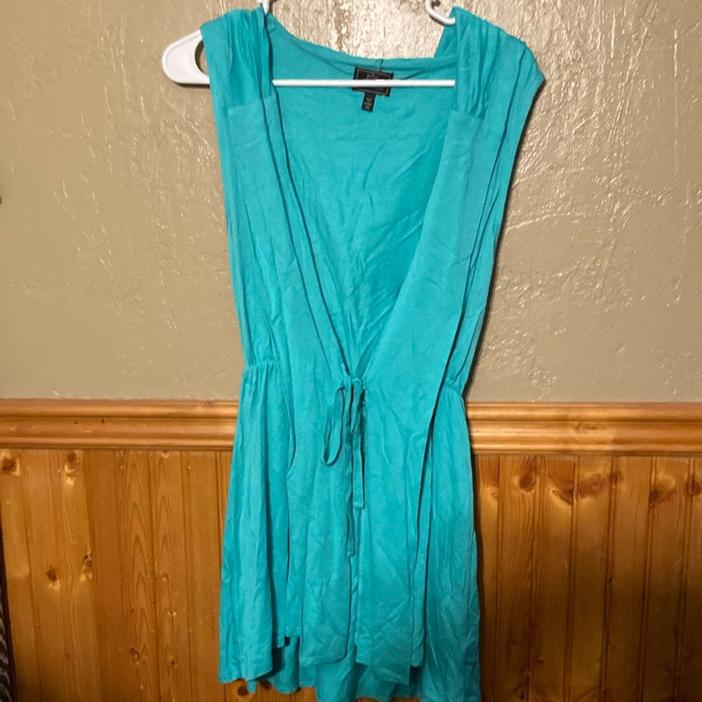 NWT PL MOVEMENT Turquoise sleeveless coverup with front tie